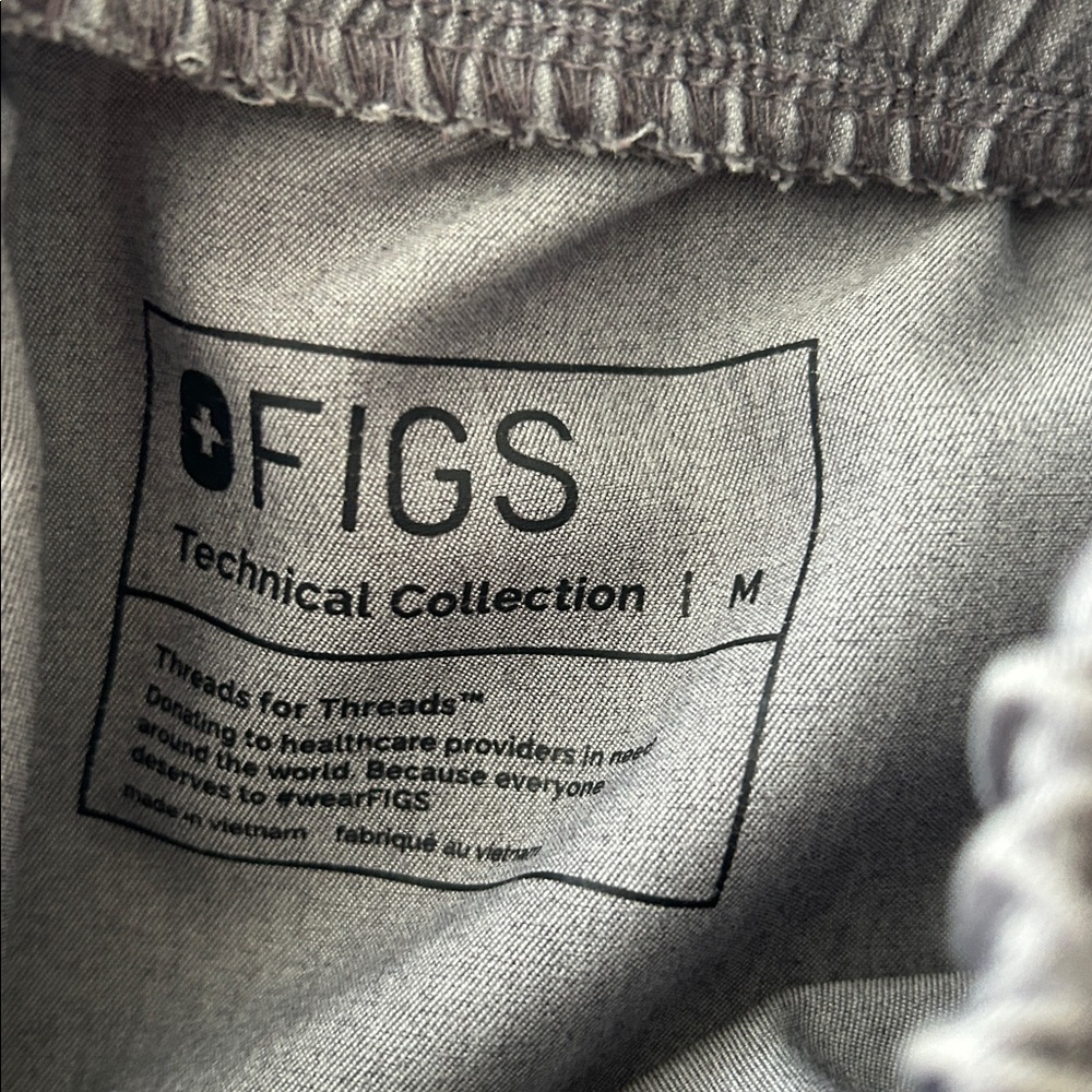 Figs Gray Technical Collection Scrub sets - Picture 5 of 12